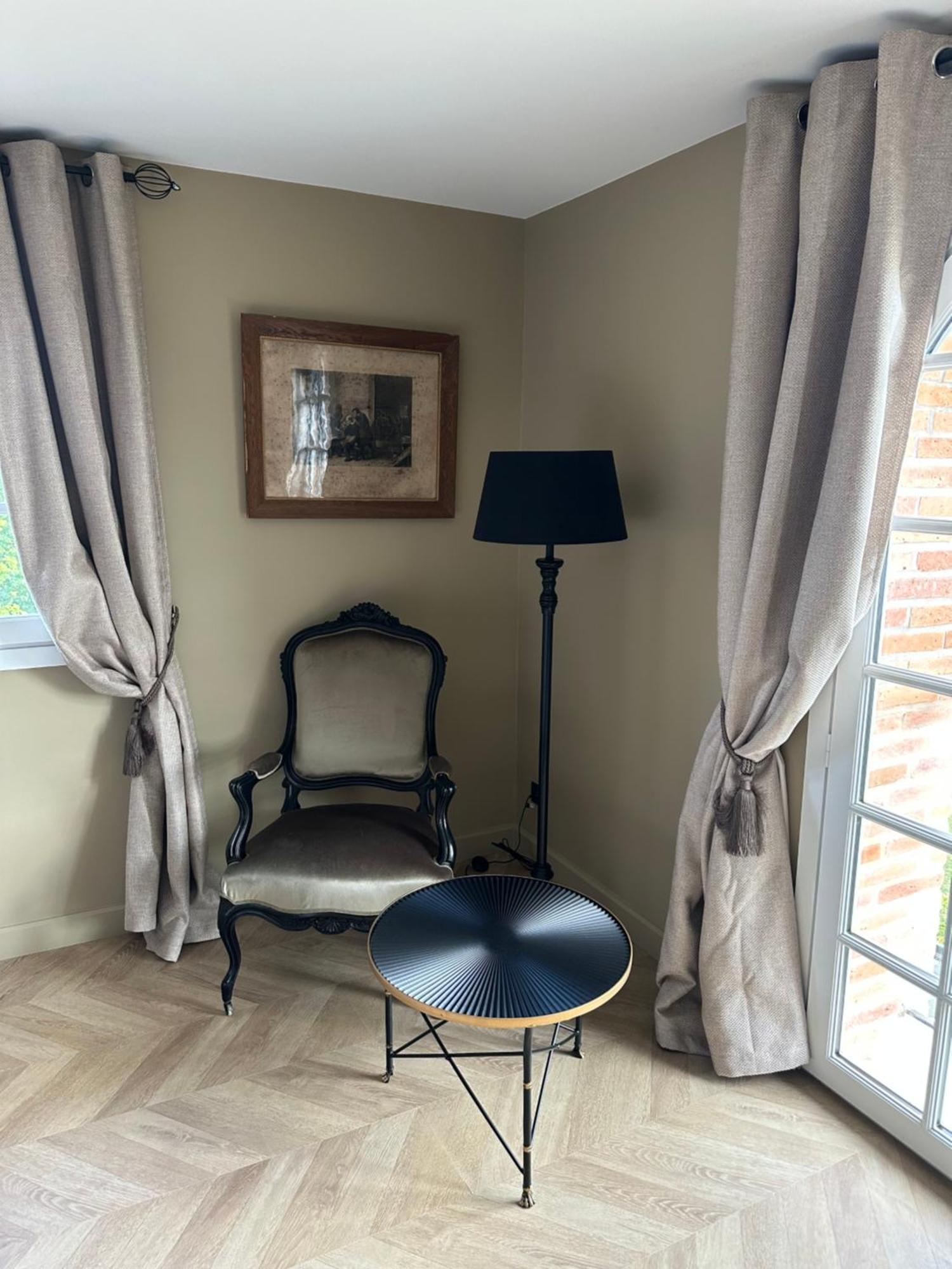 Castel Bois Marie, Maison D'Hotes Монтобан Екстериор снимка Curtains in a home