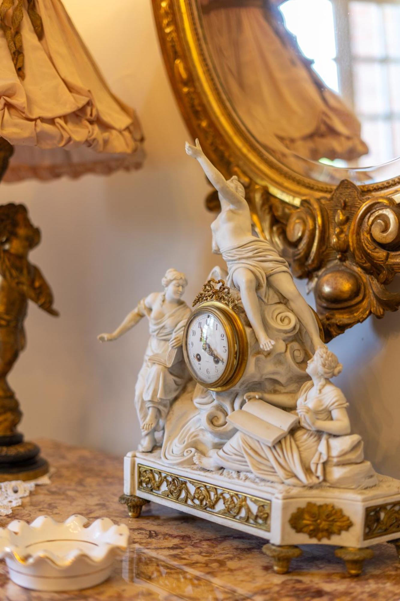 Castel Bois Marie, Maison D'Hotes Монтобан Екстериор снимка Detail of the clock