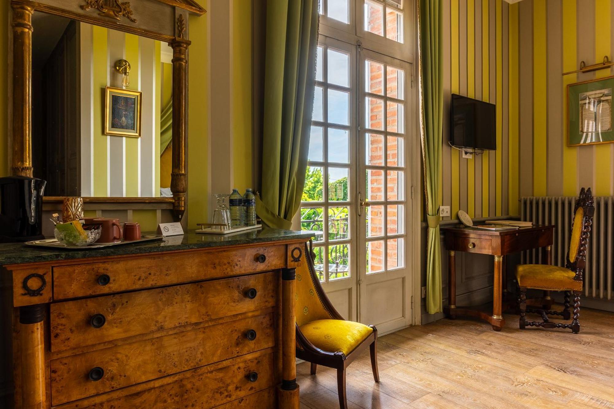 Castel Bois Marie, Maison D'Hotes Монтобан Екстериор снимка A room at the hotel