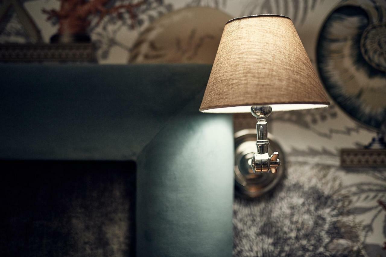 Castel Bois Marie, Maison D'Hotes Монтобан Екстериор снимка A wall light